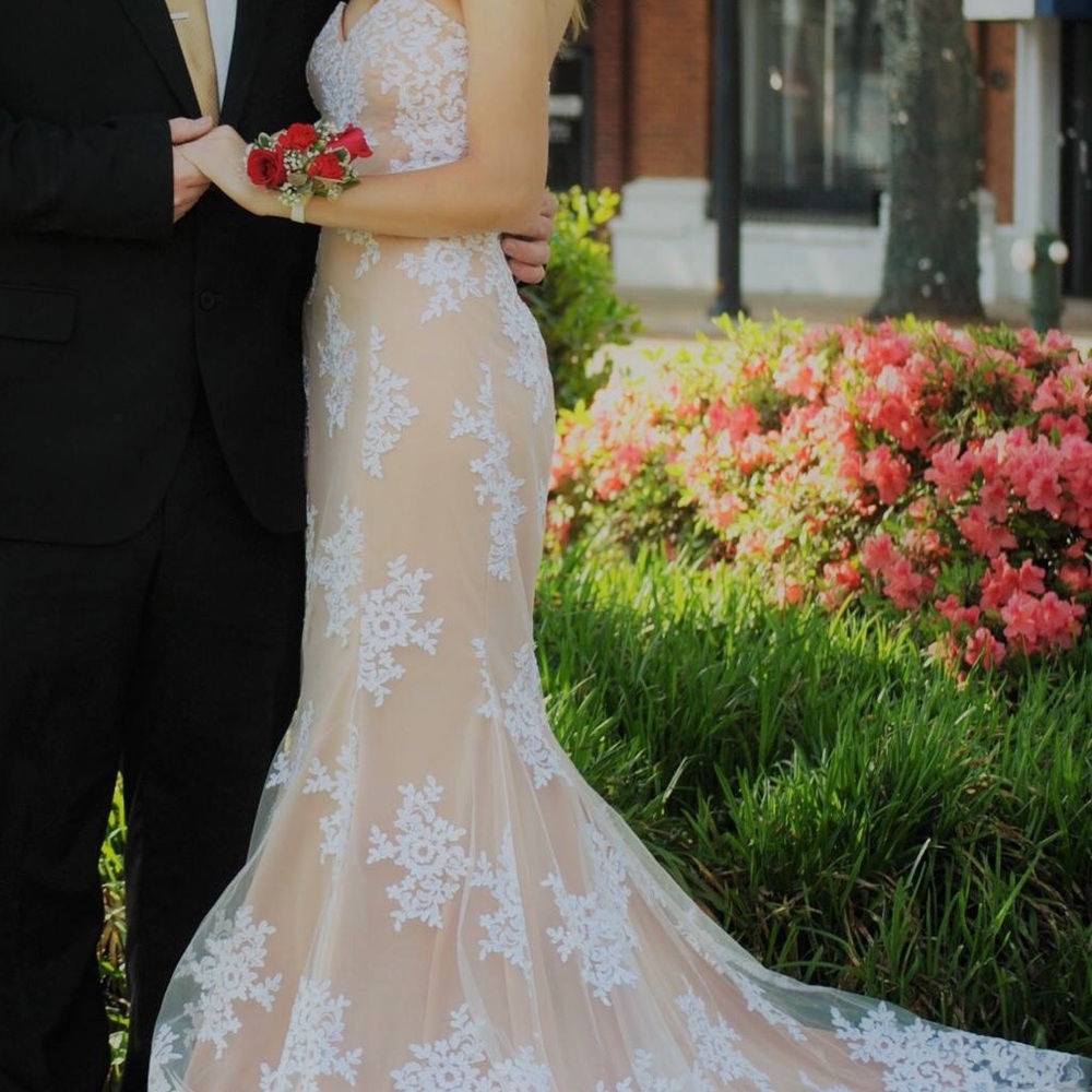 Gorgeous Prom Dress